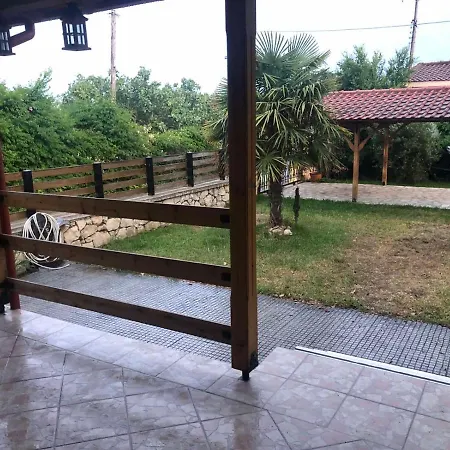 Летний дом Karaiskaki Beach House