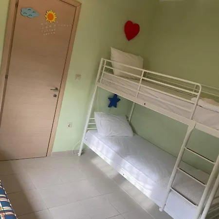 Летний дом Karaiskaki Beach House
